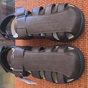 ST. JOHN'S BAY BRAND MEN'S DARK BROWN SUMMERTIME VELCRO SANDALS SIZE 11